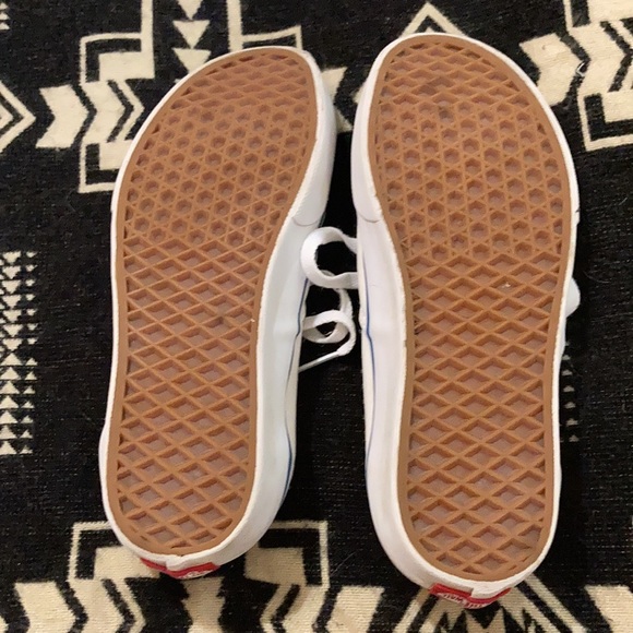 Vans - Picture 2 of 3